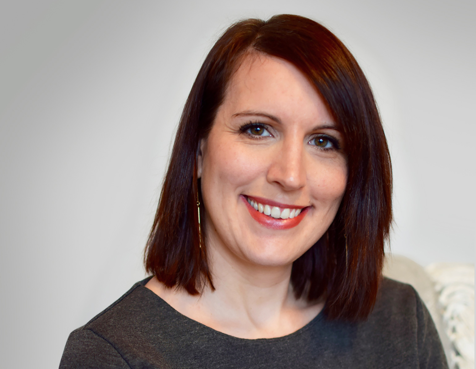 Emotion Speaks – Dr Anna Oldershaw provides emotion focussed therapy.